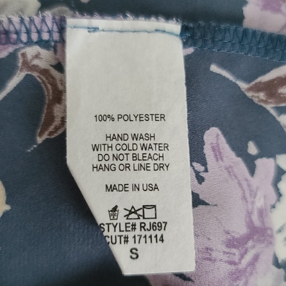By Together Cold Shoulder Floral Blouse Size Small Blue - Picture 5 of 5